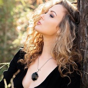 Veda Evil Pawn obsidian necklace